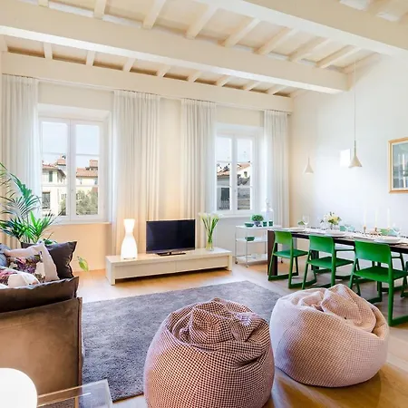 Casa Cachi 2, Modern Spacious 2 Bedrooms With Terrace And Elevator * Lucca