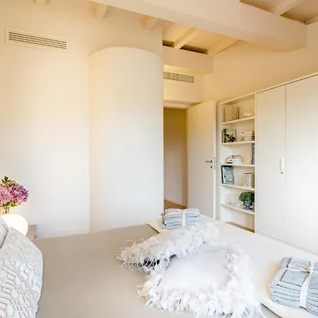 Appartamento Casa Cachi 2, Modern Spacious 2 Bedrooms With Terrace And Elevator Lucca